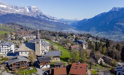 vue aérienne combloux été